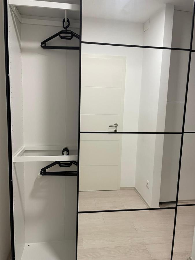 Studio Apartman Rita Zagreb Bagian luar foto