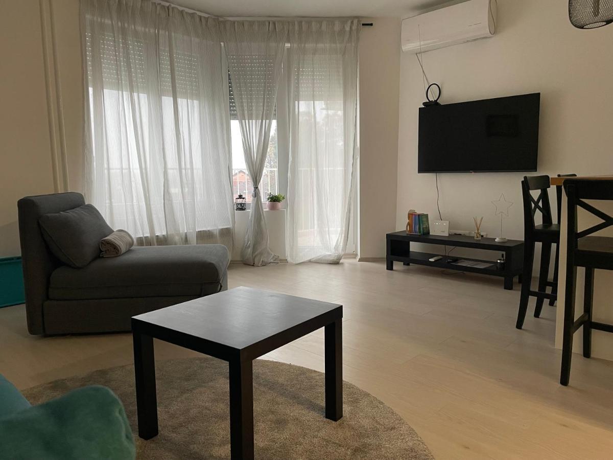 Studio Apartman Rita Zagreb Bagian luar foto